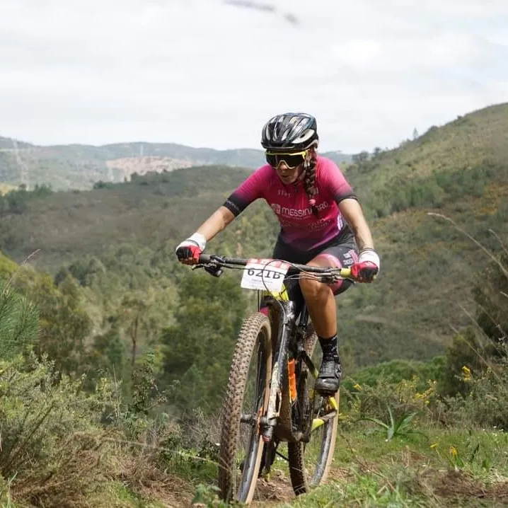 A junior rider coached by Lopes Performance in competition
