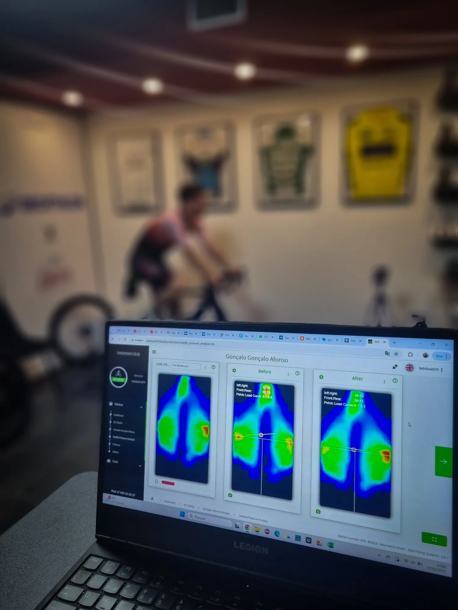 Mapeamento de pressão do selim com Velometrik durante um bike fit avançado